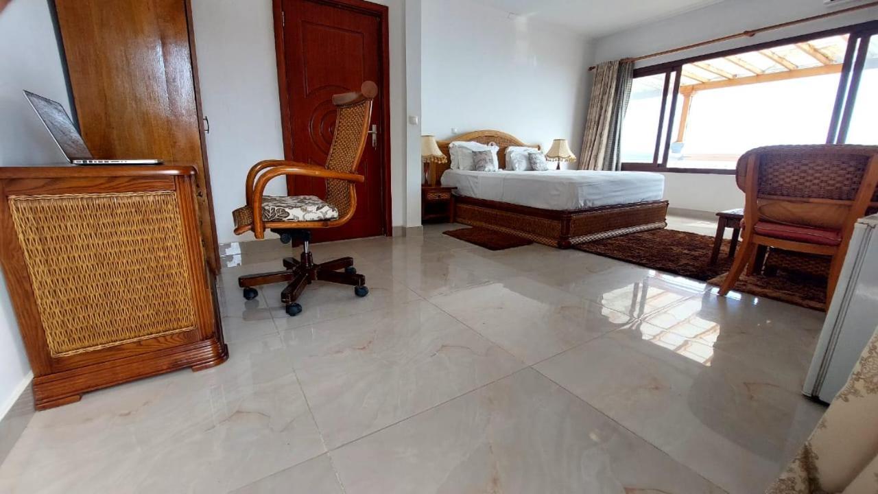 Hotel Residencial Ramire-Tour Benguela Buitenkant foto